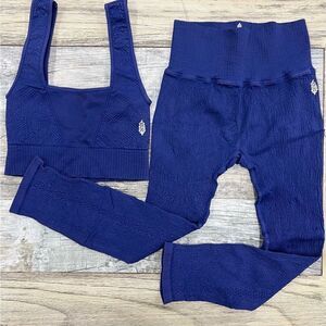 Free People Good Karma Tile Textured Set